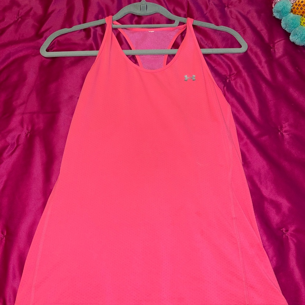 Under armour tank